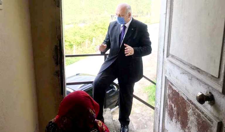 Başkan Çebi’den Yaşlılara Moral Ziyareti 