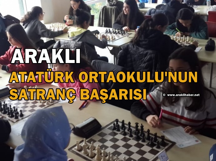 Araklı Atatürk Ortaokulu'nun Satranç Başarısı
